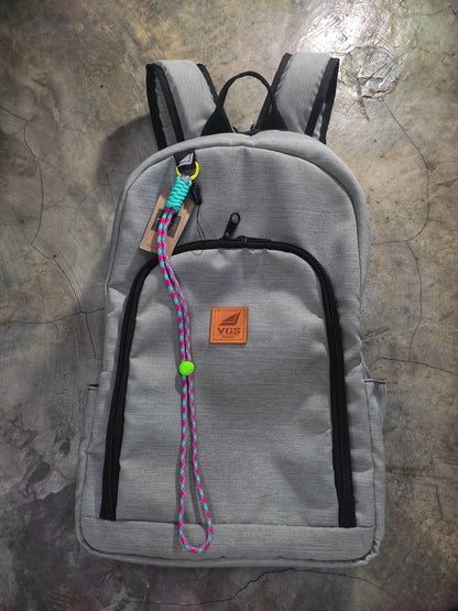Backpack Brujas Gris impermeable